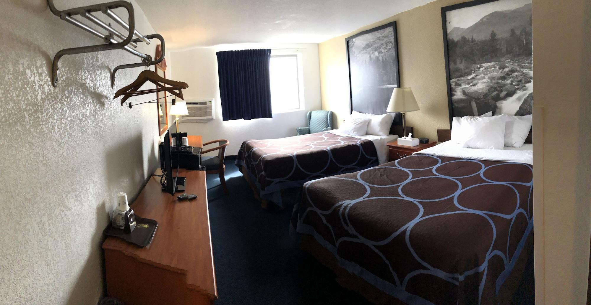 Super 8 By Wyndham Montgomery Maybrook Eksteriør bilde
